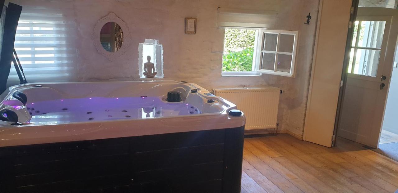 Authentic Wellnesshoeve Hansbeke Extérieur photo